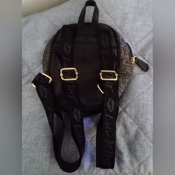 Betsey Johnson mini backpack - Picture 2 of 8